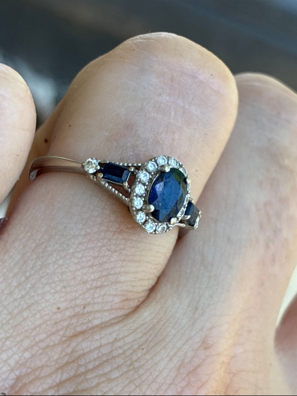 Solid 10k gold genuine diamond/royal blue sapphire ring high end - Picture 10 of 14